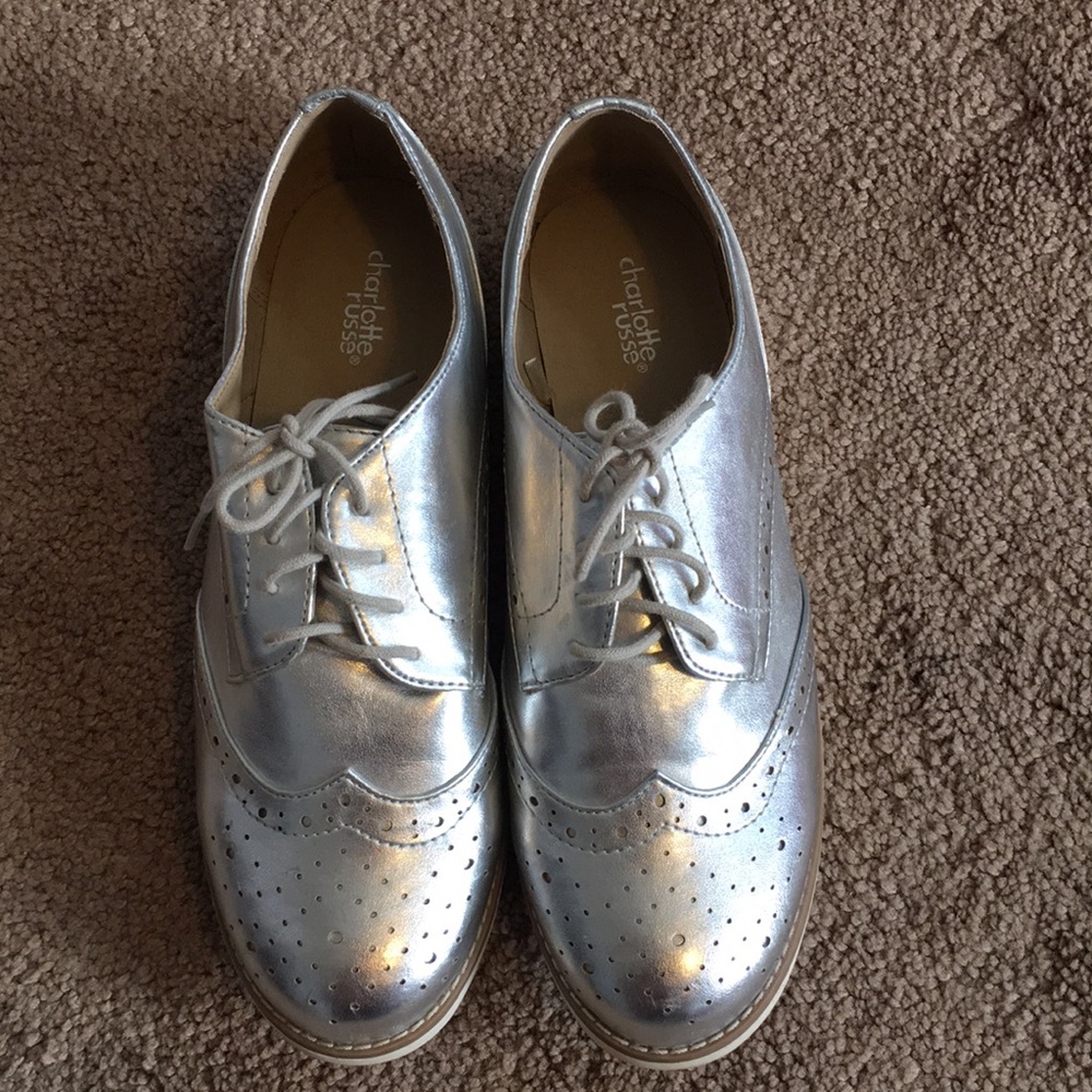 Silver shoes size 9
